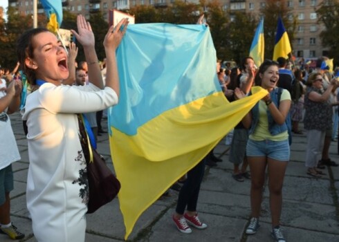 Объявленное перемирие на Украине обсуждают во всем мире