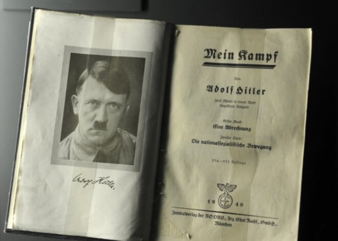 Tūlīt beidzas nacistu bībeles - Hitlera "Mein Kampf" aizliegums. Ebreji prasa to pagarināt