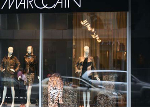 Prominences novērtē "Marc Cain" jauno veikalu. FOTO