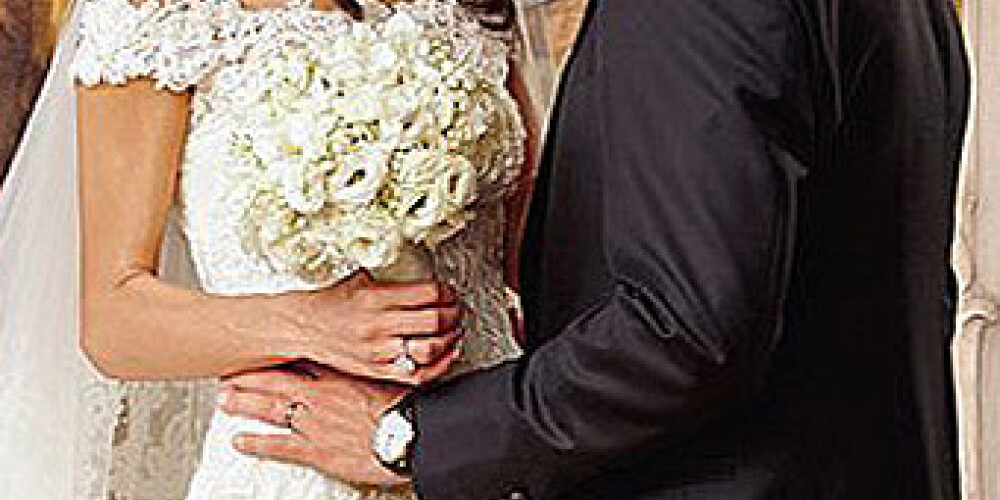 Beidzot uzzinām, kā precējās mūžīgais vecpuisis Klūnijs. Kas bija līgavas kleitas dizainers? FOTO