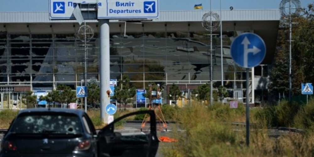 Ополченцы не скрывают, что, несмотря на формально заключенное перемирие, намерены захватить аэропорт