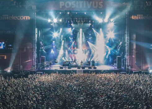 2014. gada Positivus pulcēja festivāla vesturē vislielāko ārvalstu apmeklētāju skaitu – gandrīz 9000.