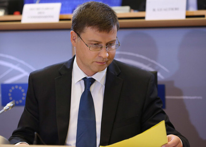 Dombrovska uzklausīšanas rezultāts gaidāms ne ātrāk par trešdienu