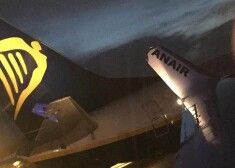 В аэропорту Дублина столкнулись два пассажирских самолета компании Ryanair