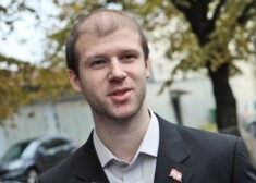 Обвиняемый Денис Чаловский добивается запрета на выдачу в США, где ему грозит внушительный тюремный срок