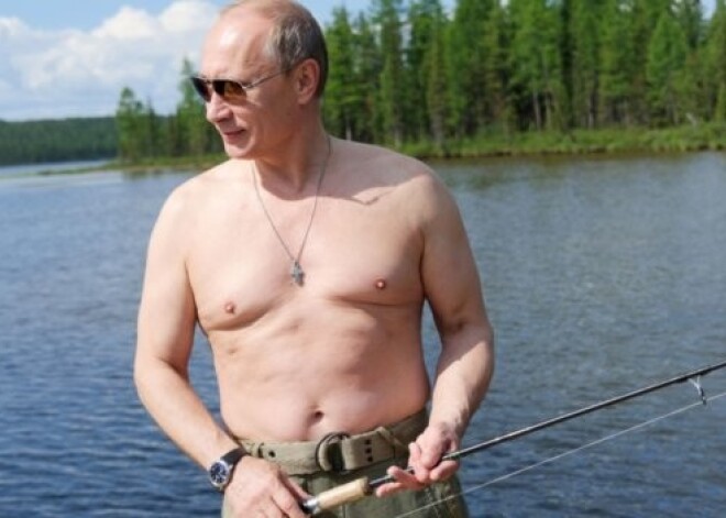 Японский премьер подарил Путину набор для рыбалки