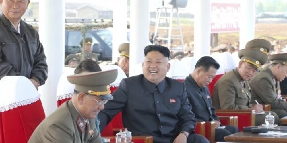 Ким Чен Ын впервые за 40 дней появился на публике