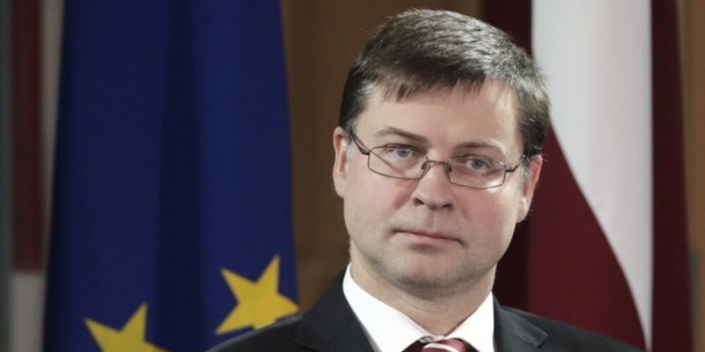 Valdim Dombrovskim piešķirs Triju Zvaigžņu ordeni