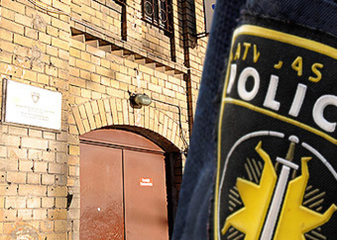 Eksperiments: kā Latvijā policija "atšuj" apzagtu cilvēku