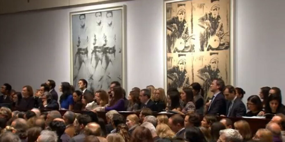 Izsolē par 151 miljonu ASV dolāru pārdotas divas Vorhola gleznas. VIDEO