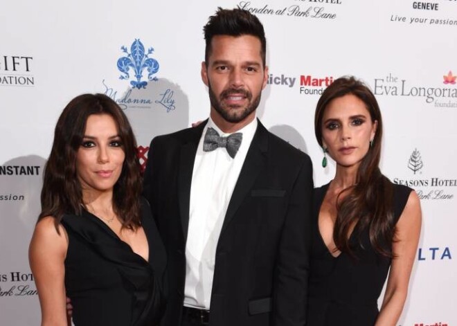 Виктория Бэкхем, Эва Лонгория и Рики Мартин на The Global Gift Gala в Лондоне