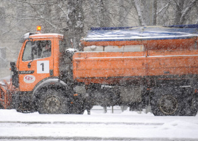 Rīgas ielu un tiltu uzturētāji gatavi ziemas sezonas darbiem