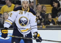 Zemgus Girgensons šosezon ir vienīgais latvietis, kurš spēlē NHL.