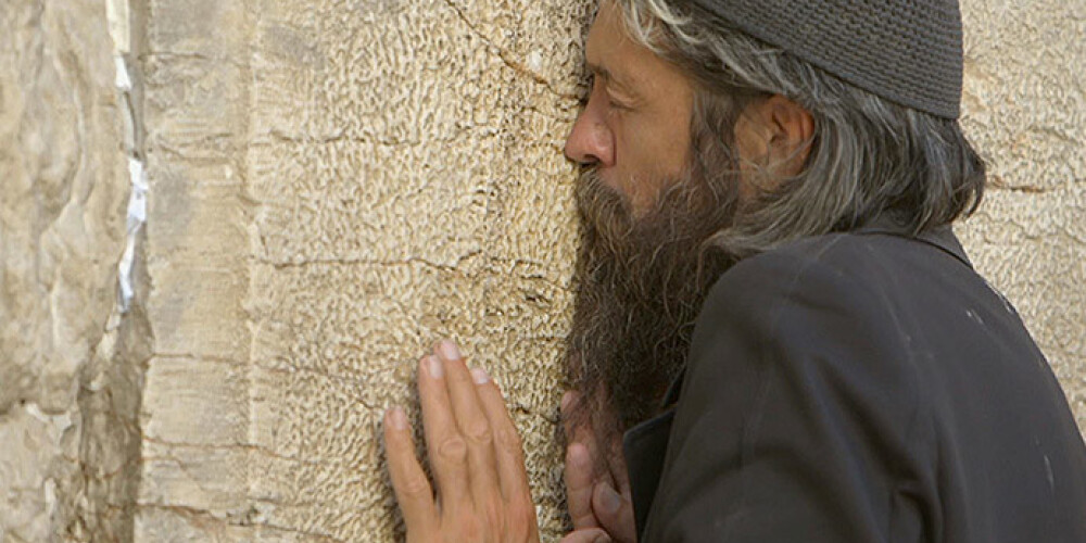 Kadrs no filmas "Baiļu robeža".