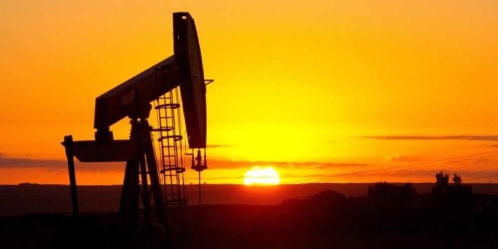 По итогам недельных торгов в Нью-Йорке и Лондоне нефть потеряла 10 процентов в цене