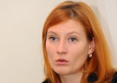 Lai cīnītos ar bailēm, psiholoģe Marija Ābeltiņa iesaka ikvienam pārdomāt, "ko es pats varu darīt savā dzīvē, lai justos drošāk".