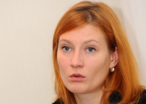 Lai cīnītos ar bailēm, psiholoģe Marija Ābeltiņa iesaka ikvienam pārdomāt, "ko es pats varu darīt savā dzīvē, lai justos drošāk".