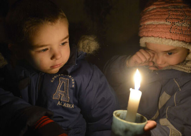 Ukraina un prokrieviskie nemiernieki paziņo par uguns pārtraukšanu 9.decembrī