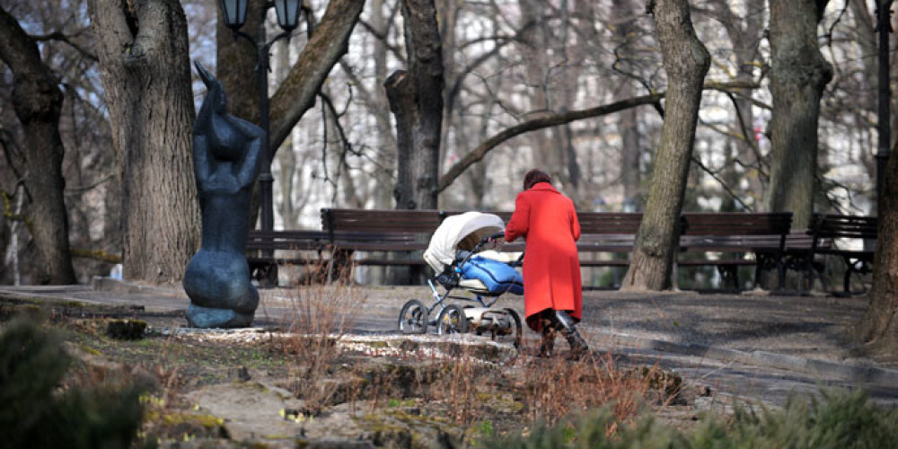 No 2015.gada 1.jūlija publiskot ziņas par parādniekiem, lai aizsargātu bērna tiesības un veicināt vecāku pienākuma pildīšanu — uzturlīdzekļu maksāšanu.