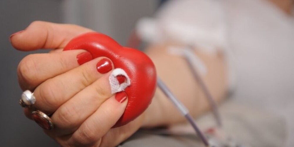 Центр призывает доноров сдавать кровь перед праздниками 29 и 30 декабря