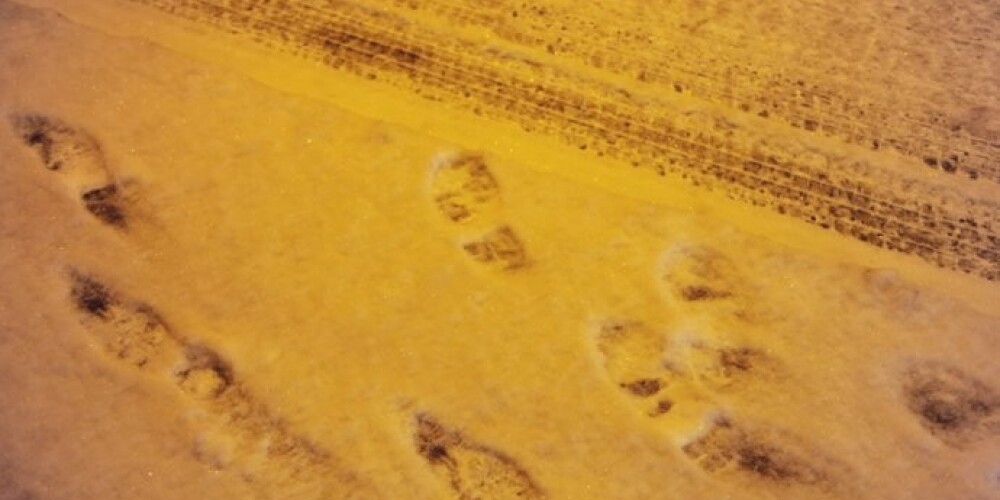 Скользкие участки дорог сегодня с 3.30 утра обрабатывают 105 единиц дорожной техники