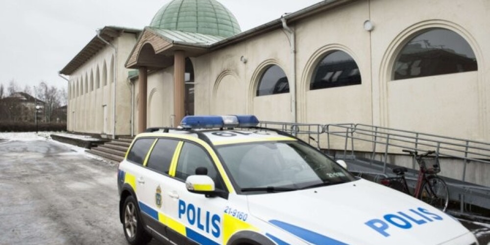 Zviedrijā nedēļas laikā ļaunprātīgi aizdedzināta jau trešā mošeja