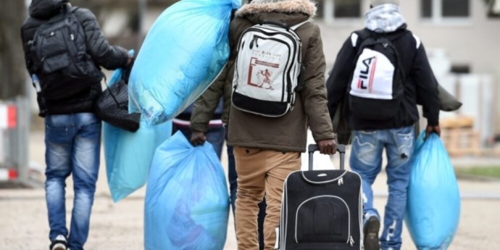 Eiropas Savienība sola cīnīties ar jauno migrantu kontrabandistu taktiku