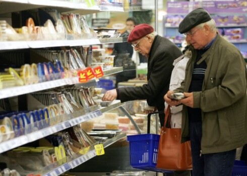 Эксперт: снижение цен производителей доходит до покупателей «медленно и неохотно»