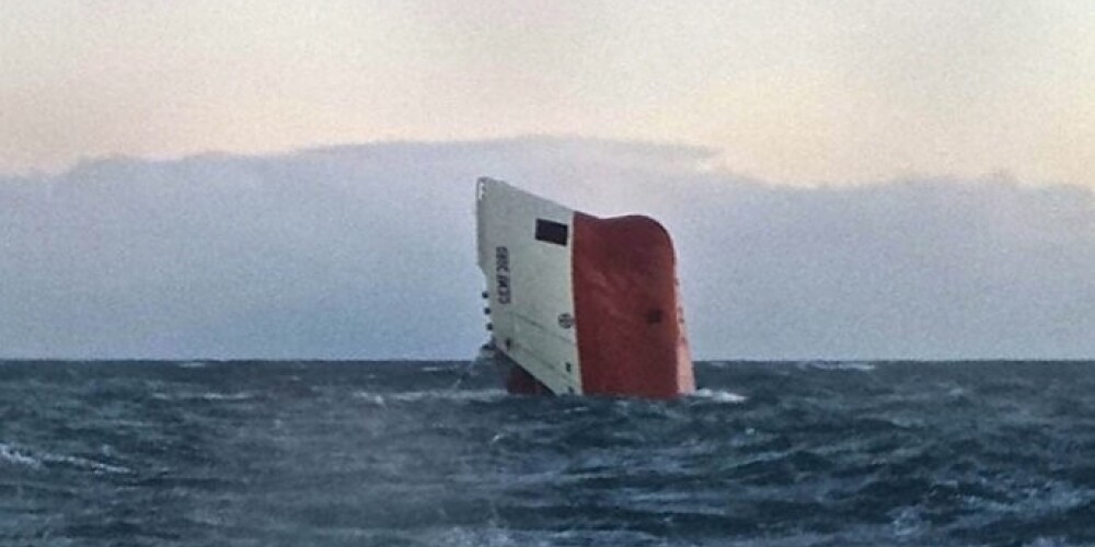 Pie Skotijas krastiem nogrimis kravas kuģis, apkalpe pazudusi