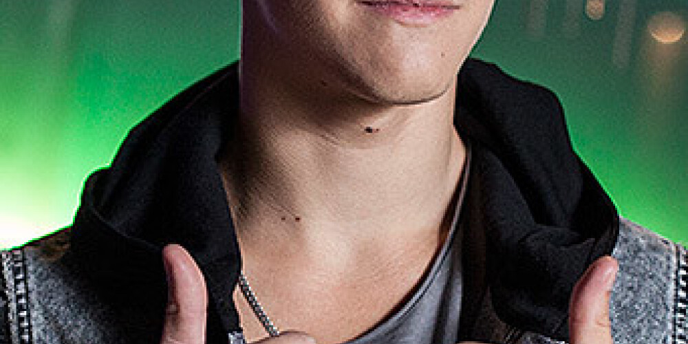 Par latviešu Džastinu Bīberu dēvētais dziedātājs Rihards Andris Bērziņš atvadījās no saldajiem septiņpadsmit un tagad kļuvis pilngadīgs. Šodien viņš atzīmē 18 jubileju.