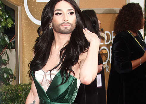 Победительница «Евровидения-2014» Кончита Вурст позировала на красной дорожке церемонии «Золотой глобус»