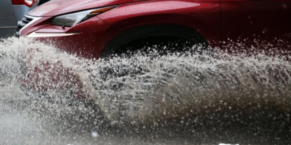 ЛВЦ информирует, что  днем ожидаются осадки, поэтому состояние дорог может вновь ухудшиться