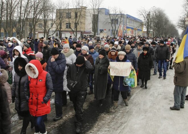 Ukrainas pilsētās notikušas plašas solidaritātes akcijas "Es esmu Volnovaha"