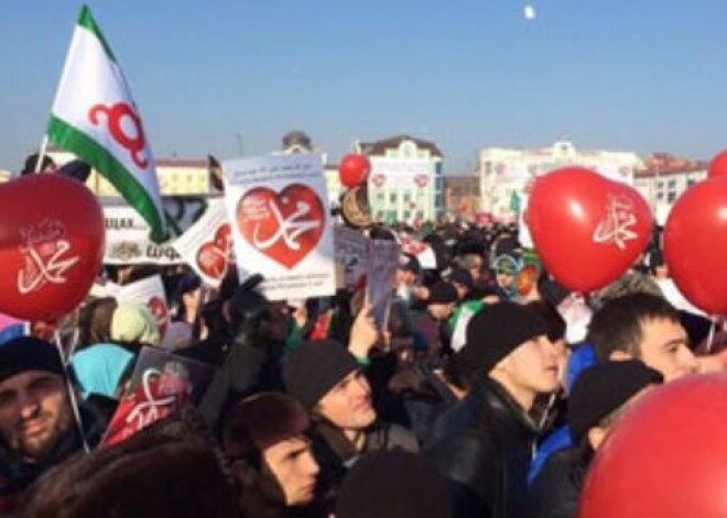 В Грозном проходит митинг против карикатур на пророка Мухаммеда
