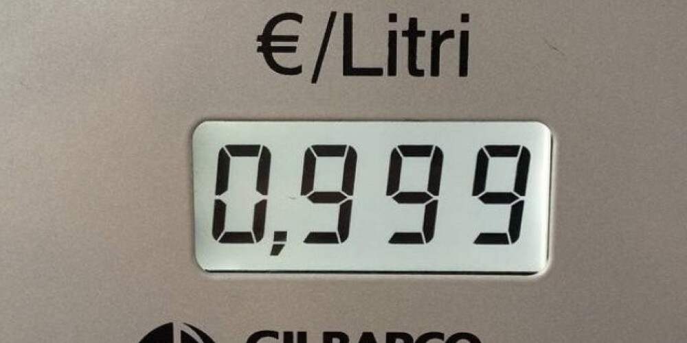 На АЗС Neste топливо стоит 0,999 евро