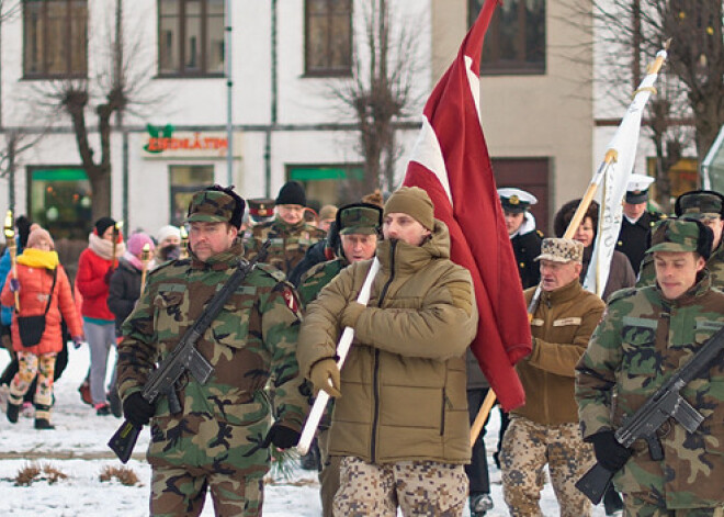 Skrundā, pieminot Brīvības cīņas, svinēs Karoga dienu