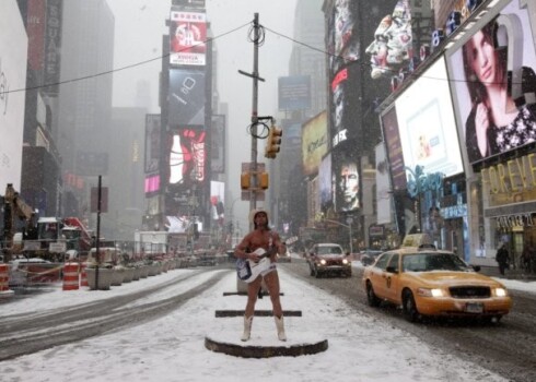 Ущерб от снежной бури в Нью-Йорке оценили в 200 млн долларов