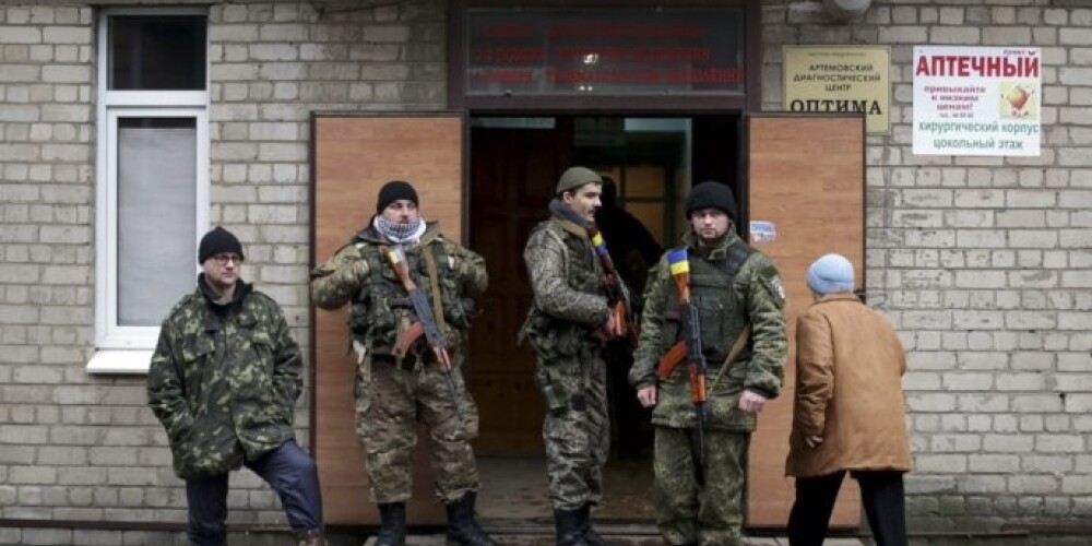 Amatpersona: Donbasa slimnīcas ir pārpildītas ar krievu karavīru līķiem