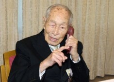 Старейшему мужчине на Земле - долгожителю японцу Сакари Момои исполнилось 112 лет