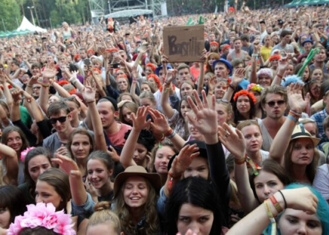 На фестивале Positivus в этом году выступят Роберт Плант и St. Vincent