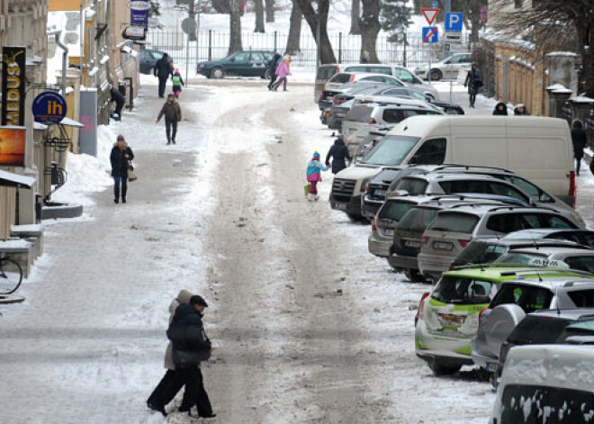 Nakts laikā slēgs satiksmi Alfrēda Kalniņa ielas posmā