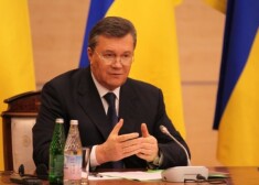 Экс-президент Украины Виктор Янукович заявил, что жалеет о том, что не смог вернуться на Украину раньше, так как события развивались стремительно