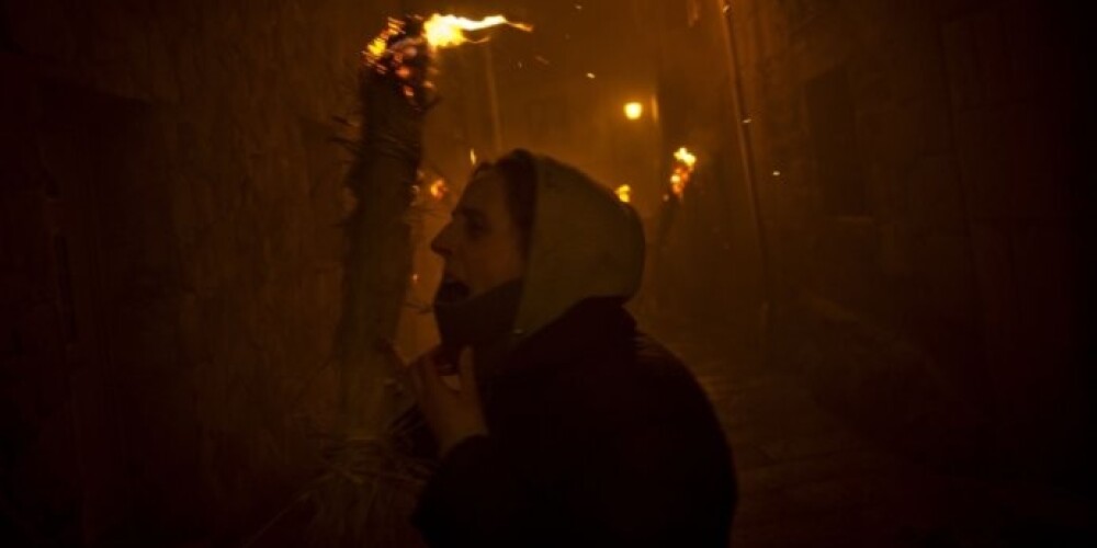В центр Таллина вышли сотни националистов с факелами, которые скандировали «Эстония для эстонцев!»