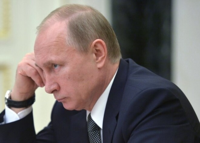 Газета: у Путина боли в спине, ему выписали врача из Австрии