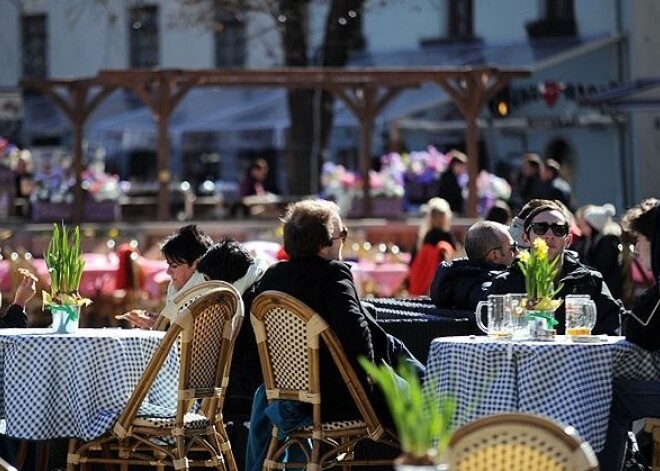 Коалиция договорилась о повышении акцизного налога на алкогольные напитки