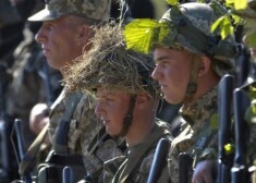 Власти Литвы отменили обязательную воинскую повинность в 2008 году