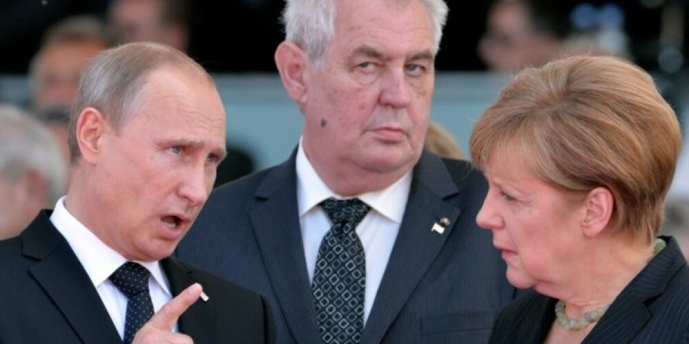 Čehijas prezidents atkal ķecerīgi izsakās. Šoreiz par Merkeli