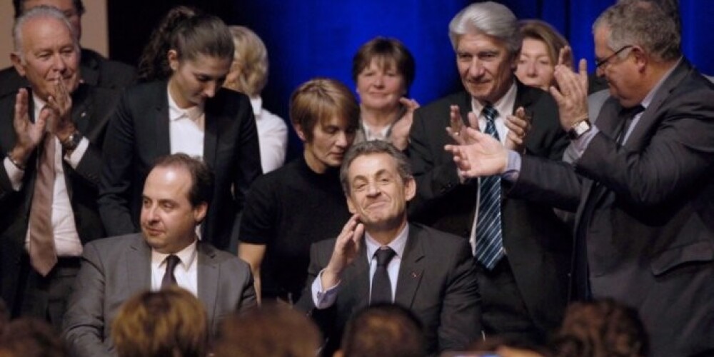 Судя по опросам общественного мнения, партии Саркози удалось победить в более чем 60 местных советах