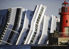 На борту Costa Concordia перевозилась крупная кокаина