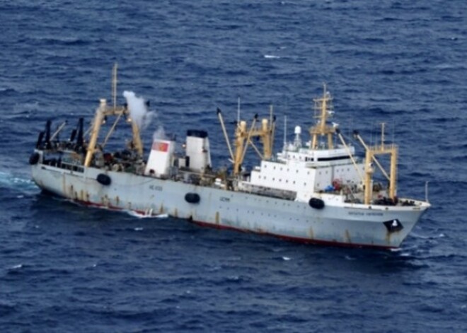 Joprojām nav ziņu par trešo kuģa "Daļnij Vostok" Latvijas jūrnieku